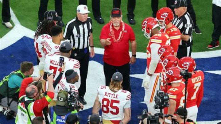 How do they decide who calls the coin toss in the Super Bowl?